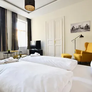 https://creative-apartment-dessewffy-luxury-suite.inbudapesthotels.com