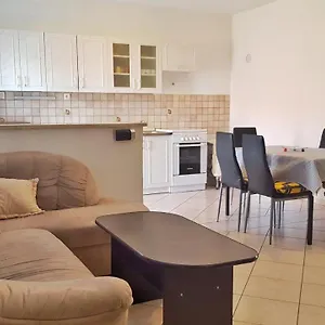https://apartment-ivanka-crikvenica.primorje-gorskikotar.com